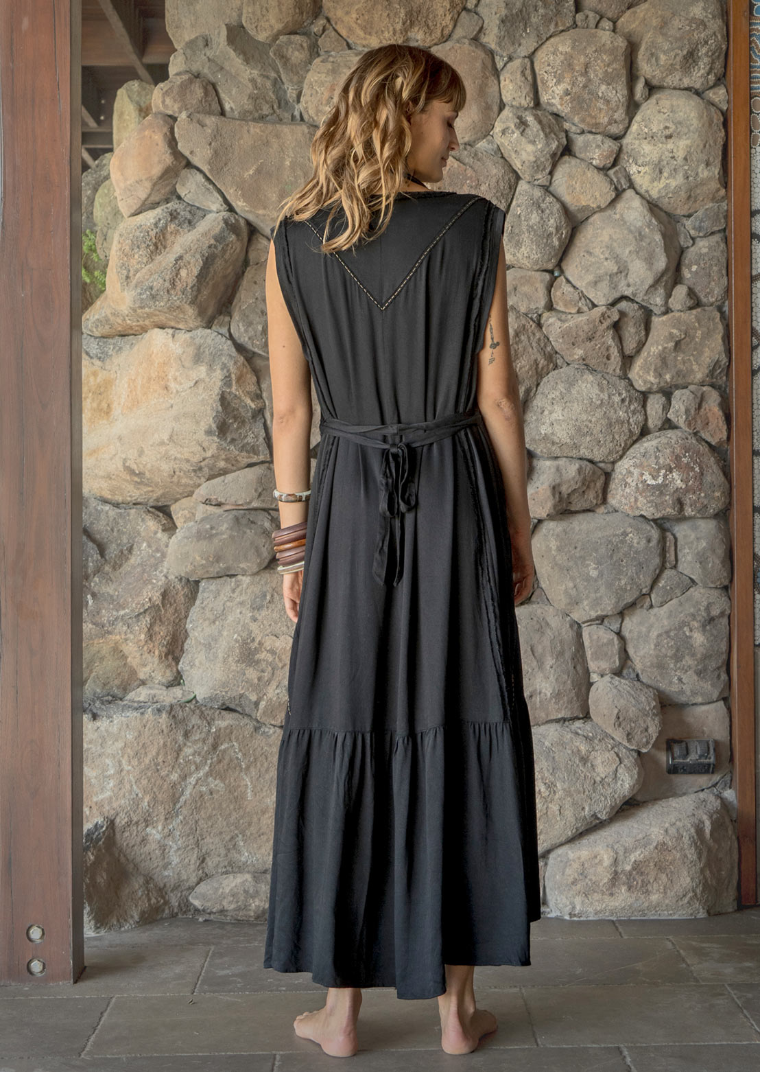Sahara Dress Black – Sustainable minimalist luxury women's dress in organic cotton and bamboo satin by Revtalatelier