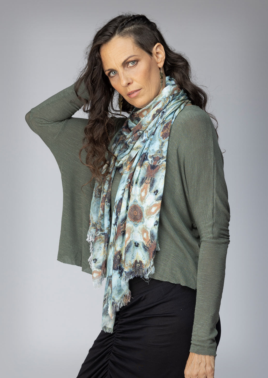 Terraformer Scarf – Sustainable minimalist luxury women's scarf in organic cotton, bamboo satin, silk by Revtalatelier