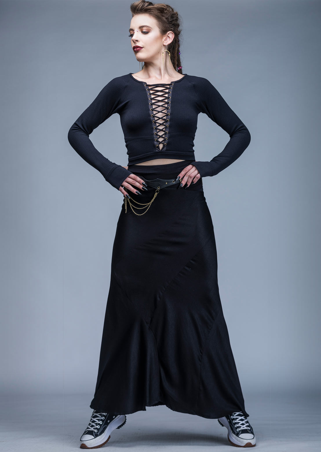 Luminous Skirt Black – Sustainable minimalist luxury women's skirt in organic cotton and bamboo satin by Revtalatelier
