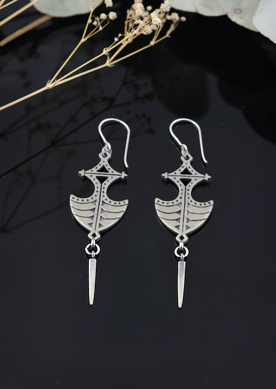 RitualLink Earrings – Sustainable minimalist luxury women's earrings by Revtal Atelier
