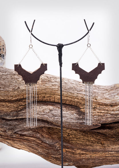 Ridge Earrings – Sustainable minimalist luxury ethical jewelry for women by Revtal Atelier
