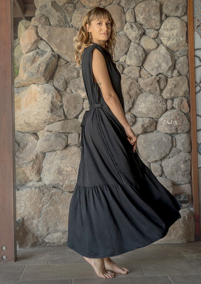 Sahara Dress Black – Sustainable minimalist luxury women's dress in organic cotton and bamboo satin by Revtalatelier
