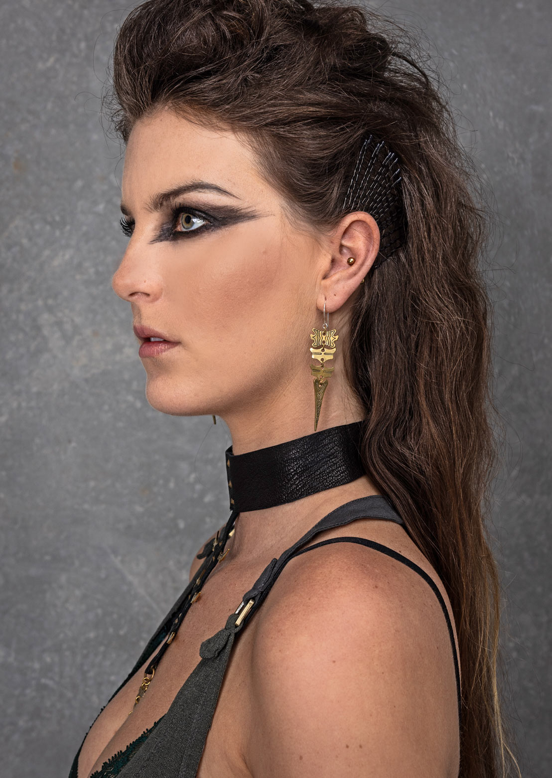 Spine Earrings – Sustainable minimalist luxury women's sculptural earrings by Revtal Atelier
