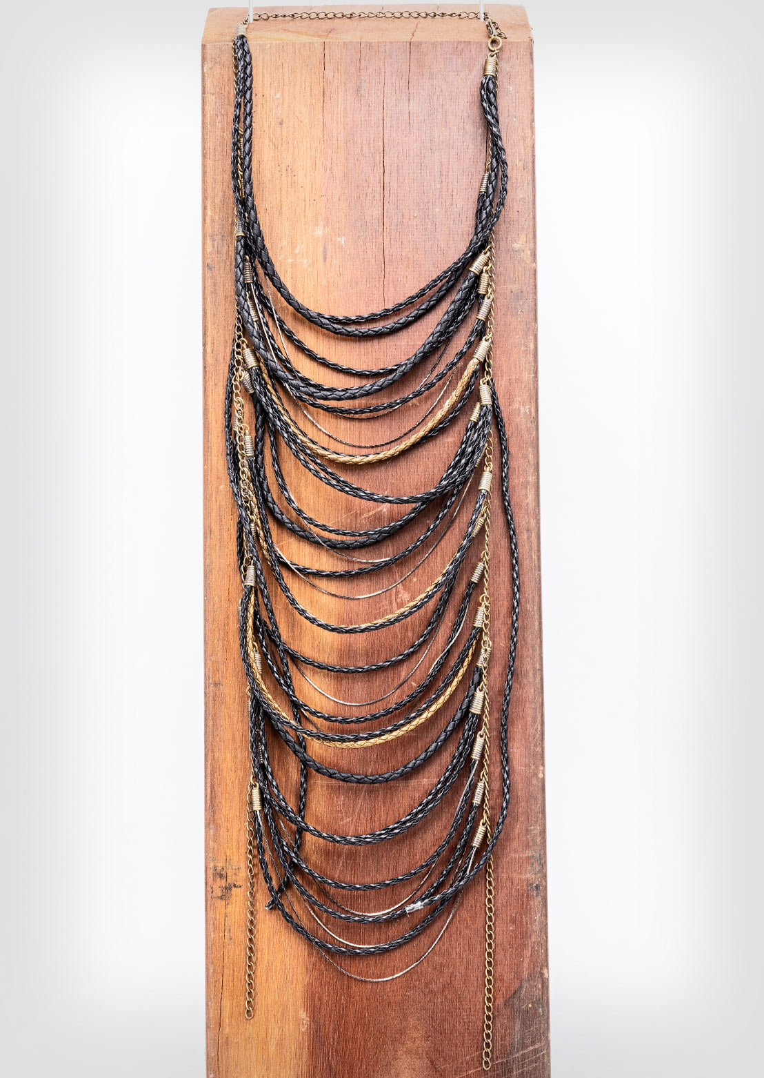 Tracks Necklace – Sustainable minimalist luxury women's necklace crafted with ethical design by Revtal Atelier
